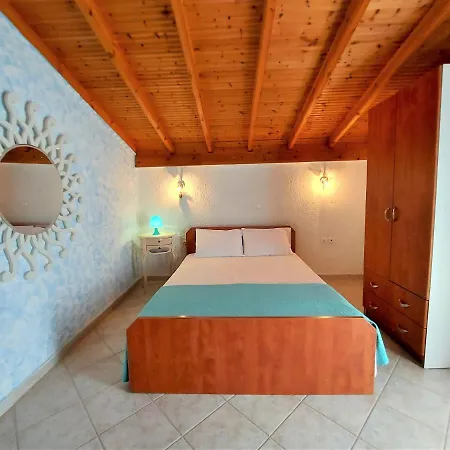 Elani Private Retreat - Maria Garden Escape 빌라 시비리